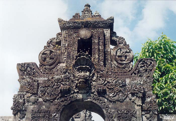 sculpture sur pierre Bali