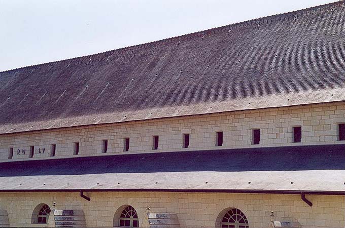 Fontevraud toit du refectoire