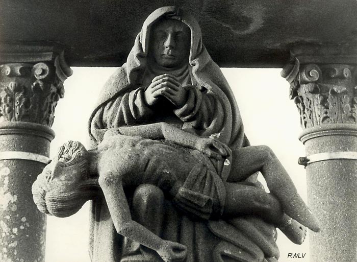 Pieta bretonne rustique