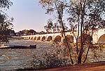 le pont Wilson sur la Loire a Tours ( Touraine )